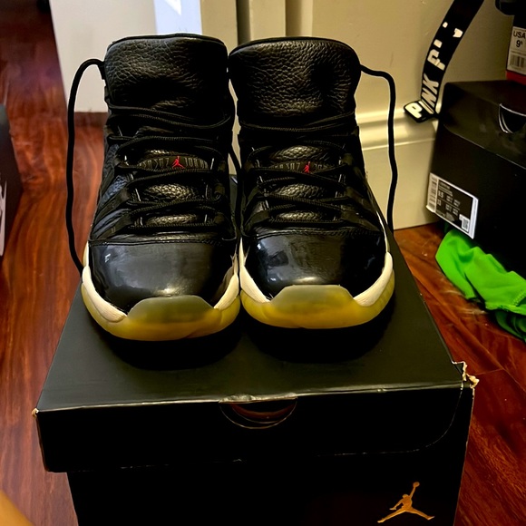 72-10 Jordan 11 - Picture 3 of 4